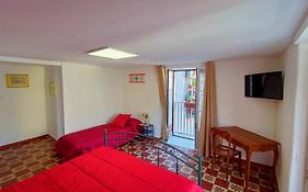 Cuntintizza Family House